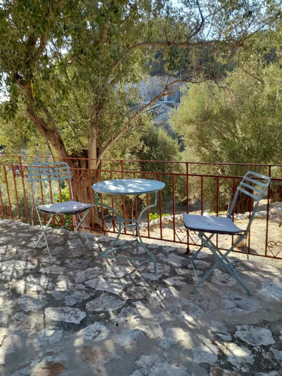 Δωμάτια Κόκκινος Πύργος Plomari Exteriér fotografie