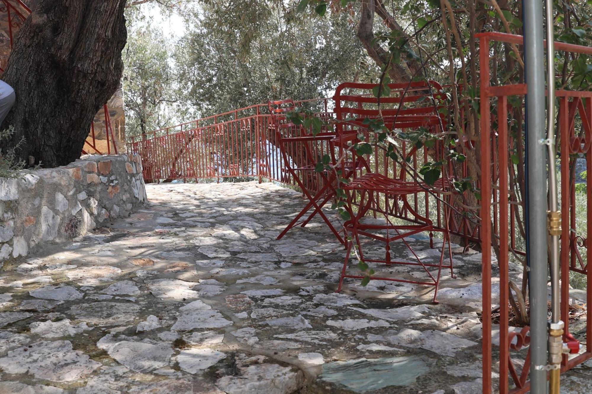Δωμάτια Κόκκινος Πύργος Plomari Exteriér fotografie