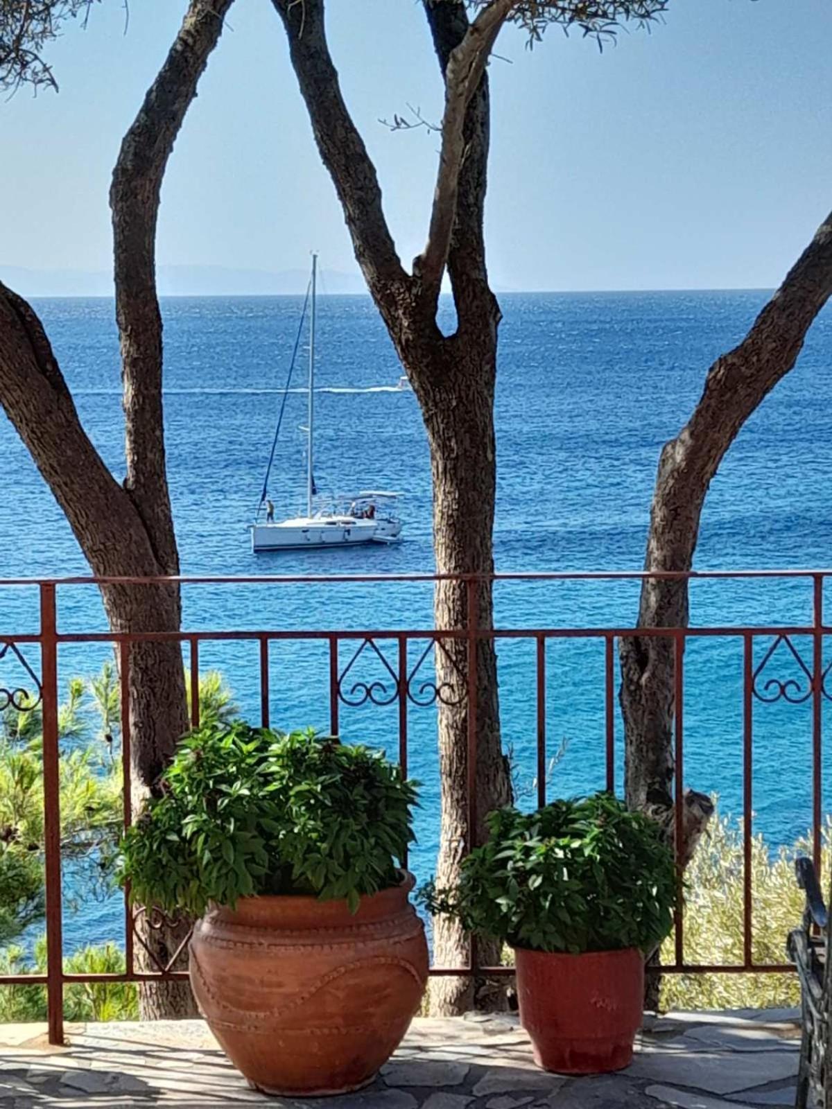 Δωμάτια Κόκκινος Πύργος Plomari Exteriér fotografie