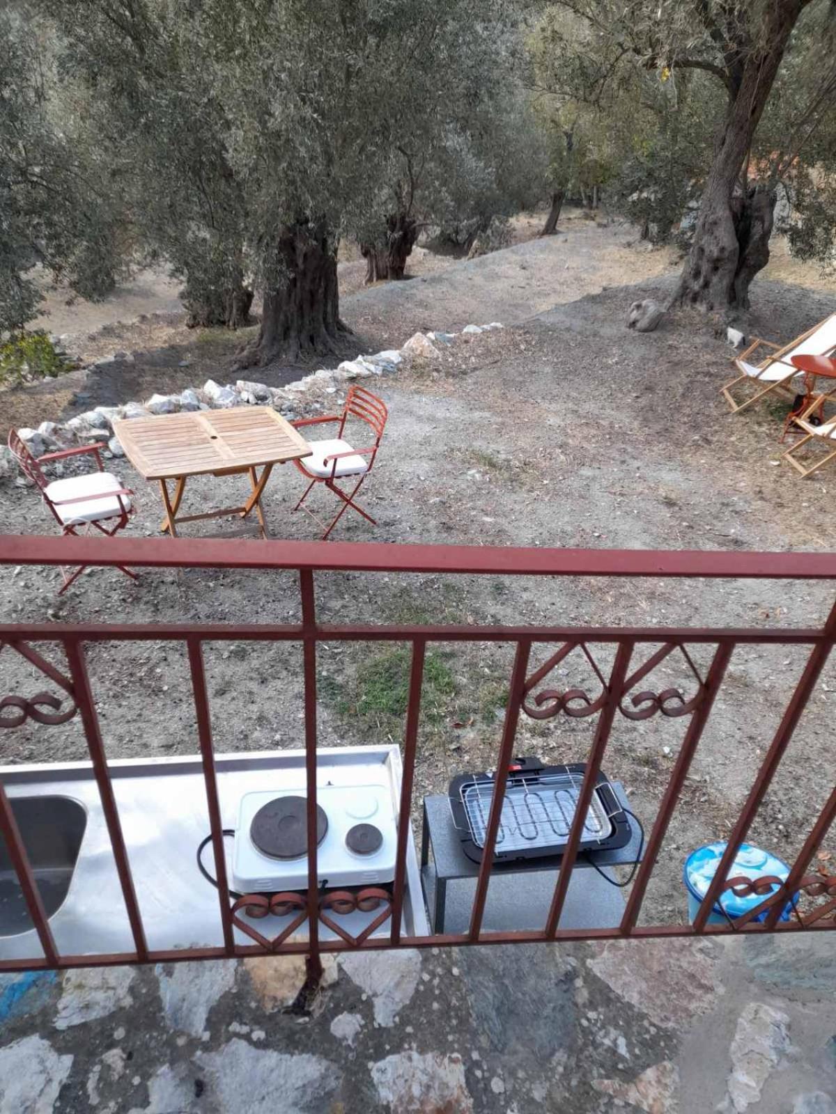 Δωμάτια Κόκκινος Πύργος Plomari Exteriér fotografie